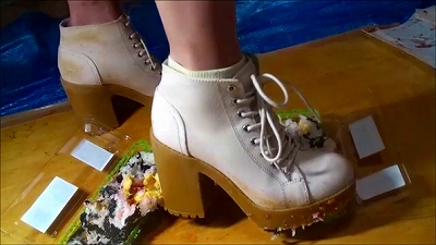 D-142.21歳アーティスト