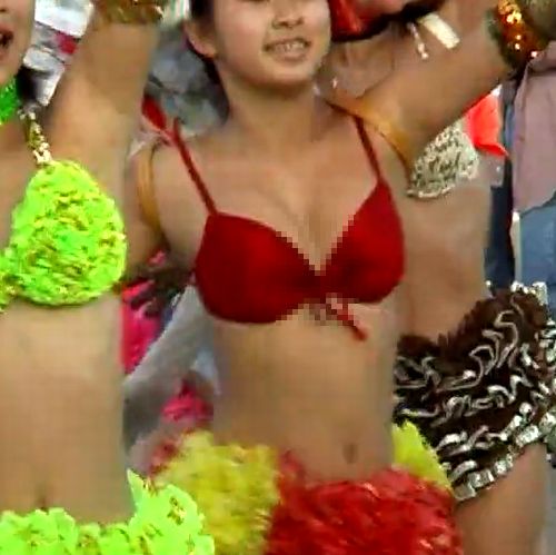 画質アップしました！大勢のサンバダンサーの素晴らしいショット♪1-97