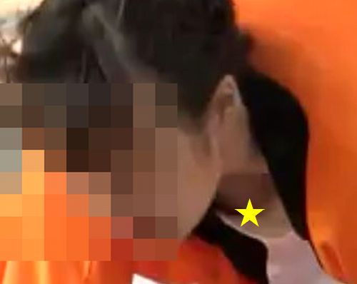 綺麗な黄色の衣装♪可愛い踊り子さんに釘付け♪D42-6【高画質動画】