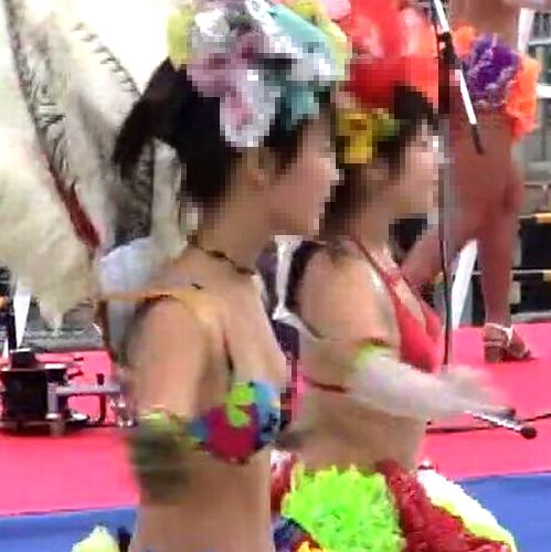 画質アップしました！可愛いお姉さんのサンバ姿最高です！1-69