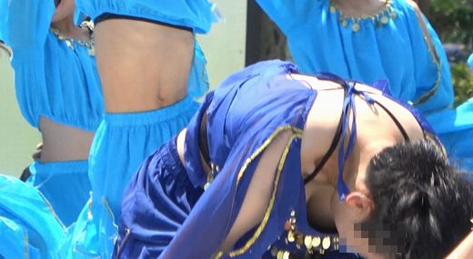 復刻版！！４Ｋ高画質！！ダンス！！胸元が開いた衣装で踊る踊り子達！！n246