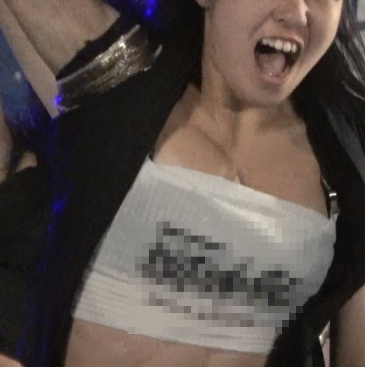 令和販売！！４Ｋ高画質！！ダンス！！白のチューブトップブラで踊る踊り子！！n283