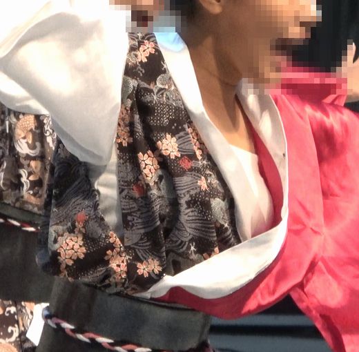 令和販売！！４Ｋ高画質！！ダンス！！ボタンが外れて中がチラリする踊り子！！n377