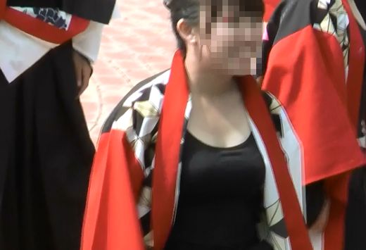 ダンス！！ゆるゆるなタンクチップで踊りまくり！！たくさんの成長中の物がチラリ！！396
