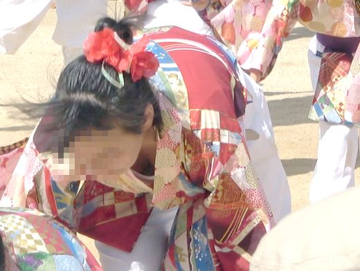 令和販売！！４Ｋ高画質！！ダンス！！衣装が肌蹴て胸元チラリの踊り子！！n304