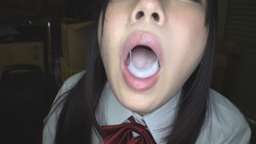 近所に住んでるタヌキ顔の制服××連れ込みフェラ