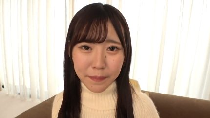 清楚でスレンダーな24歳アパレル店員が膣奥を激しく突かれマン汁を白濁させ喘ぎまくる