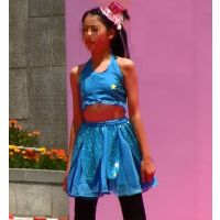 セクシーな衣装でダンスは癒されますね♪200