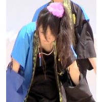 ダンス！！胸元からおっぱいが何度もチラリ！！若い胸チラがたまりません！！214