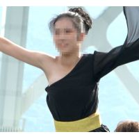 令和販売！！４Ｋ高画質！！ダンス！！片方がズレるきわどい衣装で踊る踊り子！！n152